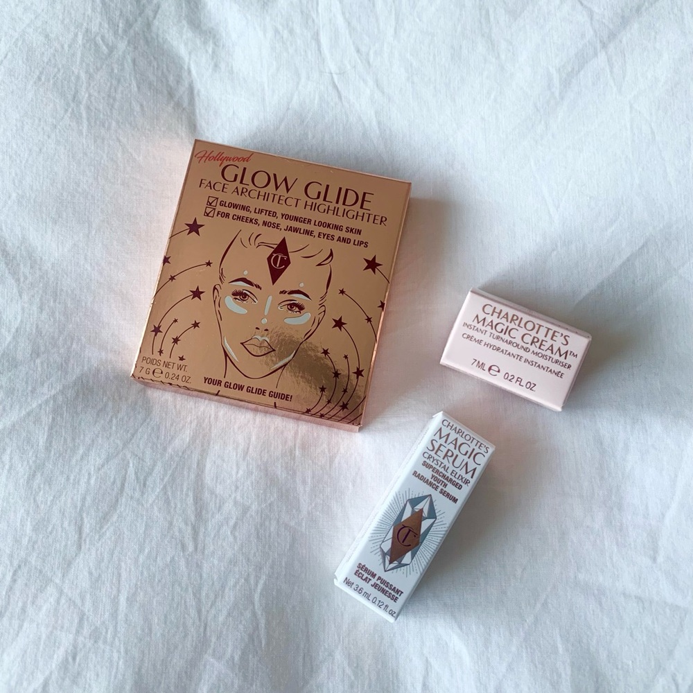Charlotte Tilbury Glow Glide Highlighter and Magic Cream Set